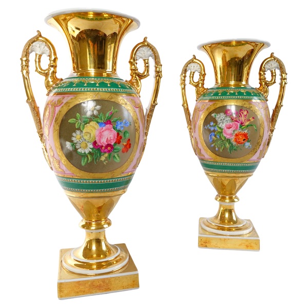 Safronov Manufacture in Moscow - Russia : pair of large Empire porcelain vases, circa 1830 - 35cm