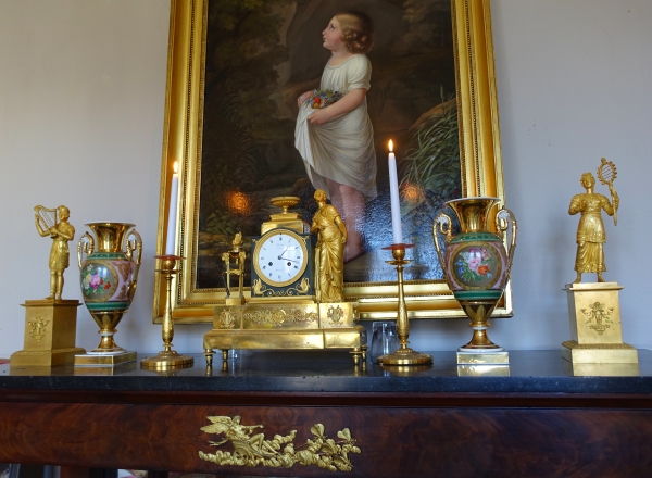 Safronov Manufacture in Moscow - Russia : pair of large Empire porcelain vases, circa 1830 - 35cm