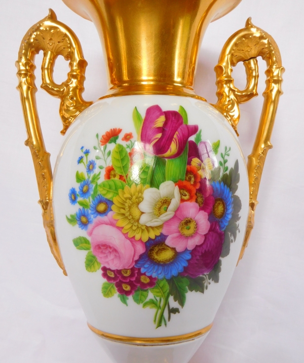 Paire de grands vases d'ornement Empire en porcelaine, époque Restauration 1820 - 36cm