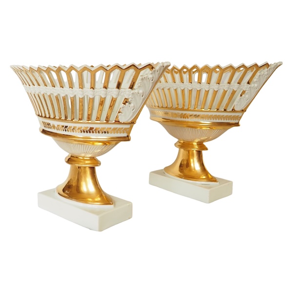 Pair of Empire Paris porcelain reticulated cups gilt with fine gold - attributed to Nast