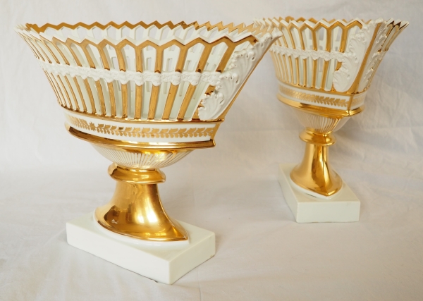 Pair of Empire Paris porcelain reticulated cups gilt with fine gold - attributed to Nast