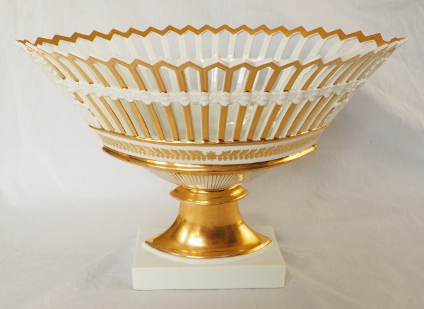 Pair of Empire Paris porcelain reticulated cups gilt with fine gold - attributed to Nast