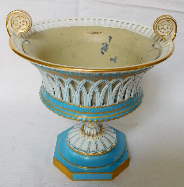 Porcelaine de Sèvres S67 (année 1867) : coupe ajourée jardinière en porcelaine bleue et or