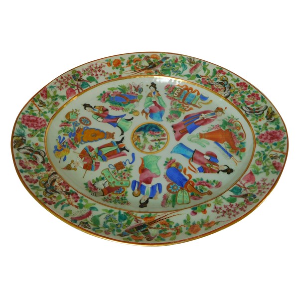 Grand plat ovale en porcelaine de Canton, époque XIXe - 40cm x 33cm