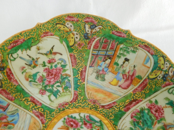 Large Canton porcelain dish, China, 19th century - 36.5cm x 27,5cm