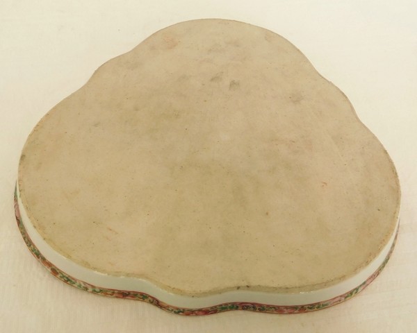 Plateau trilobé en porcelaine de Canton - Chine, XIXe siècle