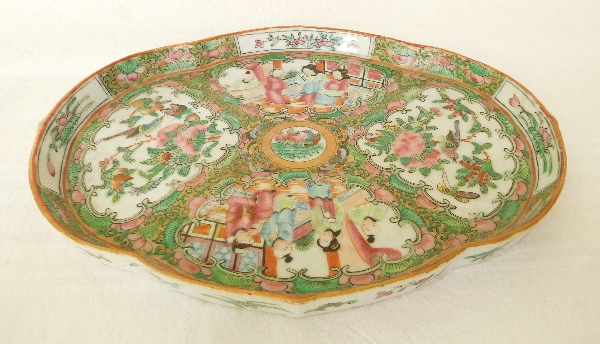 Canton porcelain tray - China, 19th century