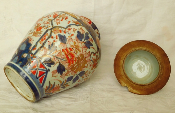 Large porcelain vase or potiche, Imari decoration, China or Japan, late 19th century - 51cm