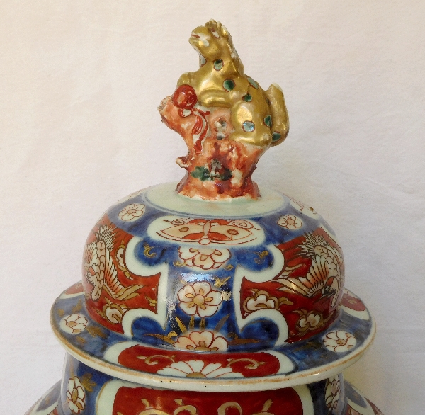 Grande potiche en porcelaine Imari fin XIXe bleue, rouge et or - 49cm