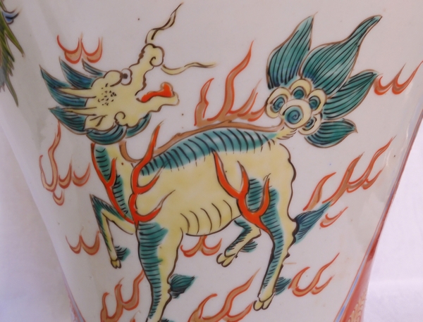 Tall China porcelain potiche, rich phoenix decoration, 19th century