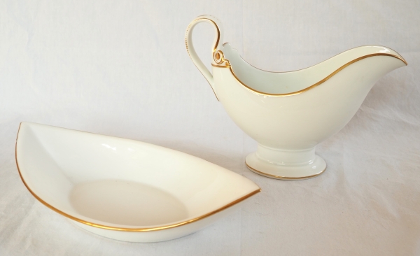 Nast : Empire porcelain gravy boat enhanced with fine gold - early 19th century