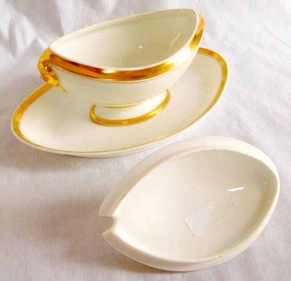 Empire Paris porcelain sauce boat enhanced with fine gold