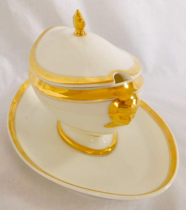 Empire Paris porcelain sauce boat enhanced with fine gold