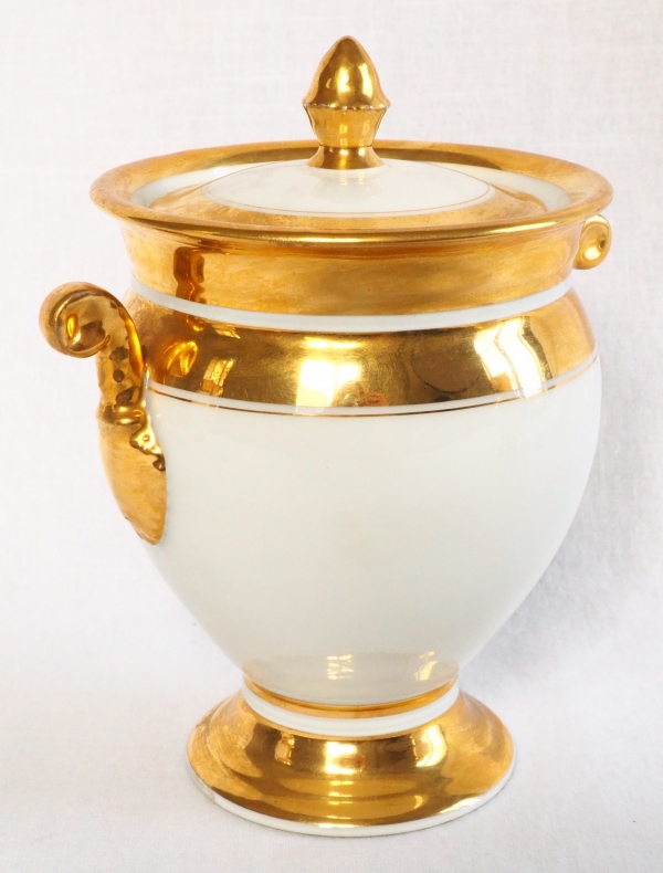 Paris porcelain coffee set enhanced with fine gold : coffee pot, sugar pot, milk jug