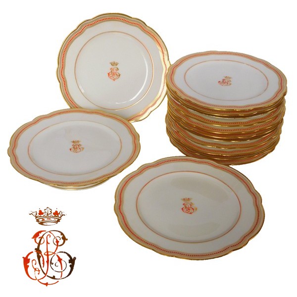 Paris porcelain dessert set for a marquis : 12 plates and 2 compote dishes, 19th century