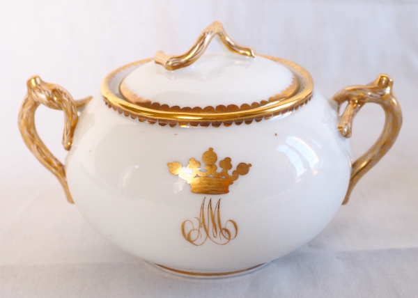 Service à thé tête à tête en porcelaine dorée, couronne de vicomte époque Napoléon III