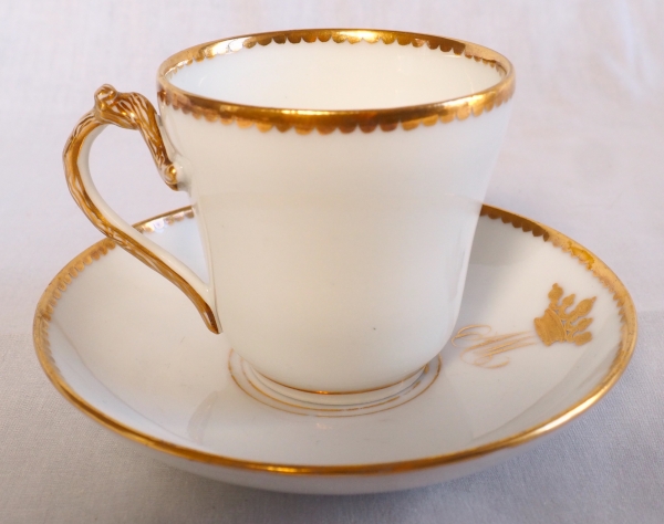 Service à thé tête à tête en porcelaine dorée, couronne de vicomte époque Napoléon III