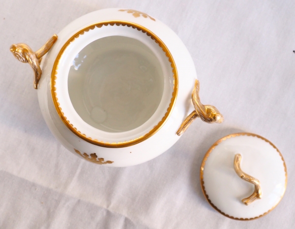Service à thé tête à tête en porcelaine dorée, couronne de vicomte époque Napoléon III