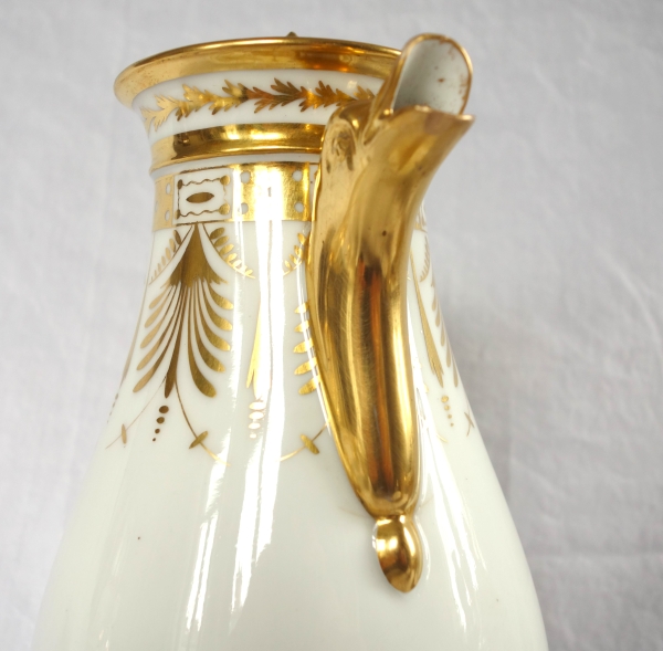 Service à café complet pour 12 en porcelaine de Paris dorée or fin - époque Empire - 17 pièces