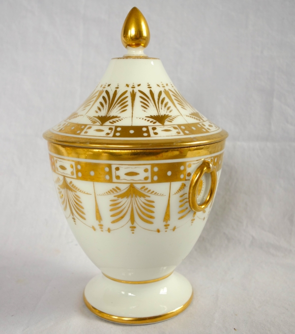 Service à café complet pour 12 en porcelaine de Paris dorée or fin - époque Empire - 17 pièces