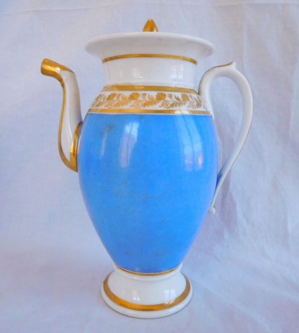 Service à café d'époque Empire en porcelaine de Paris bleue et or - 10 pièces