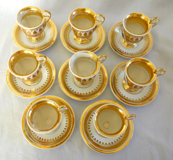 Service à café complet pour 8, porcelaine dorée florale, époque Empire Restauration - 12 pièces