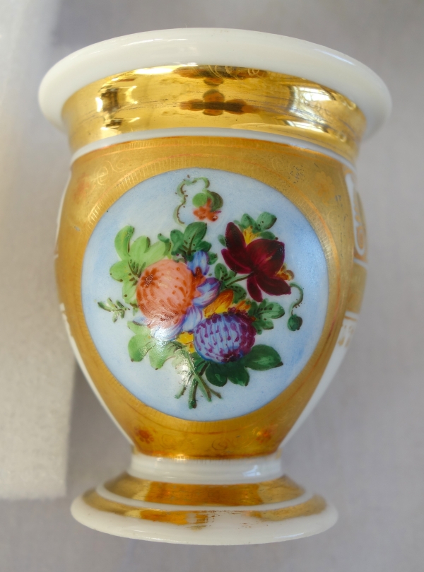 Service à café complet pour 8, porcelaine dorée florale, époque Empire Restauration - 12 pièces