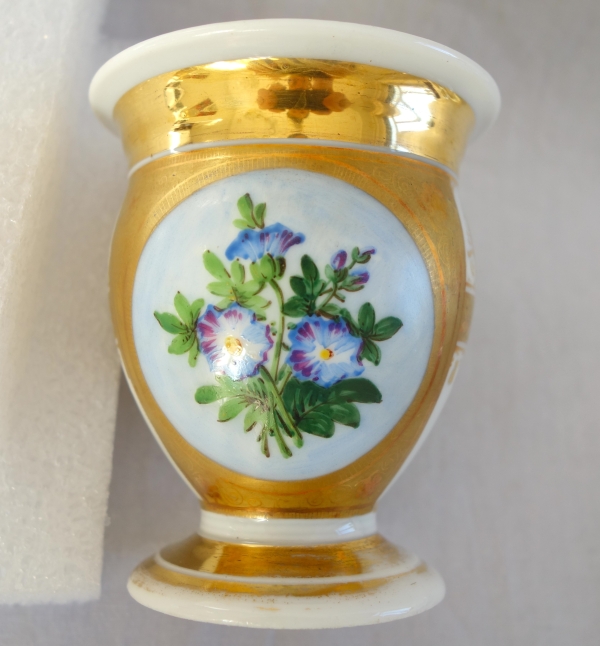 Service à café complet pour 8, porcelaine dorée florale, époque Empire Restauration - 12 pièces