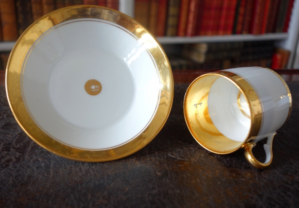Service à café - 6 tasses litron Empire porcelaine de Paris dorée à l'or fin - époque Restauration