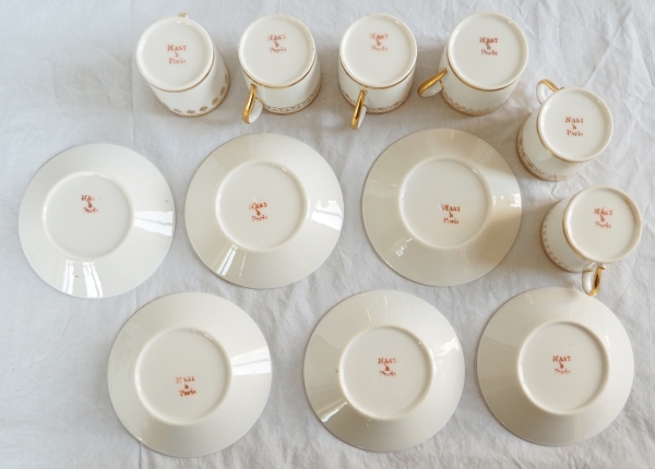 Nast : Empire Paris porcelain coffee set for 12 guests enhanced with fine gold - early 19th century