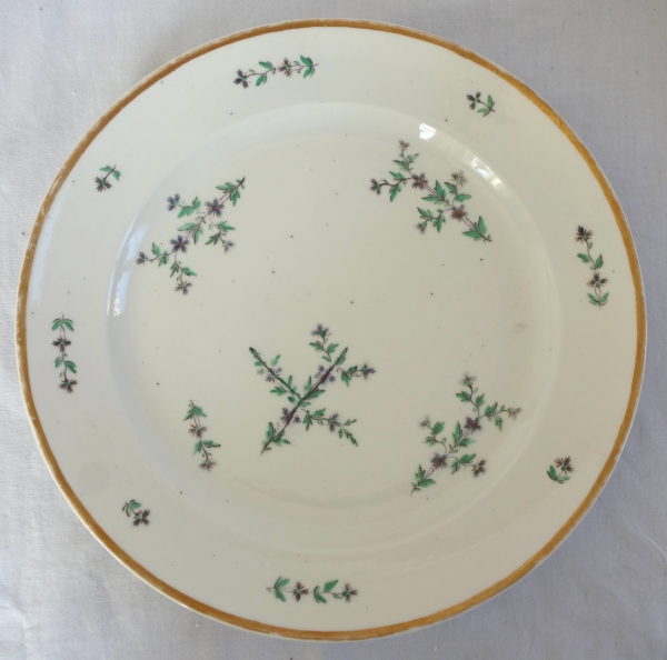 Service de table en porcelaine de Paris XVIIIe aux Barbeaux - 58 pièces - marque de château