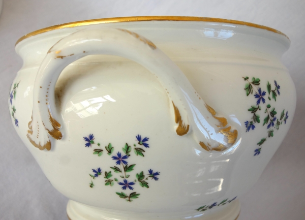 Service de table en porcelaine de Paris XVIIIe aux Barbeaux - 58 pièces - marque de château