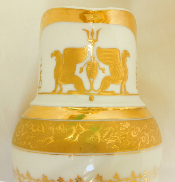 Service à café Empire en porcelaine de Paris dorée, 15 pièces, époque XIXe siècle