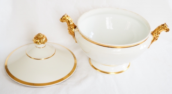 Empire Paris porcelain soup tureen, early 19th century