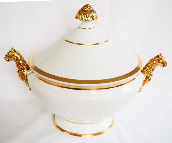 Empire Paris porcelain soup tureen, early 19th century