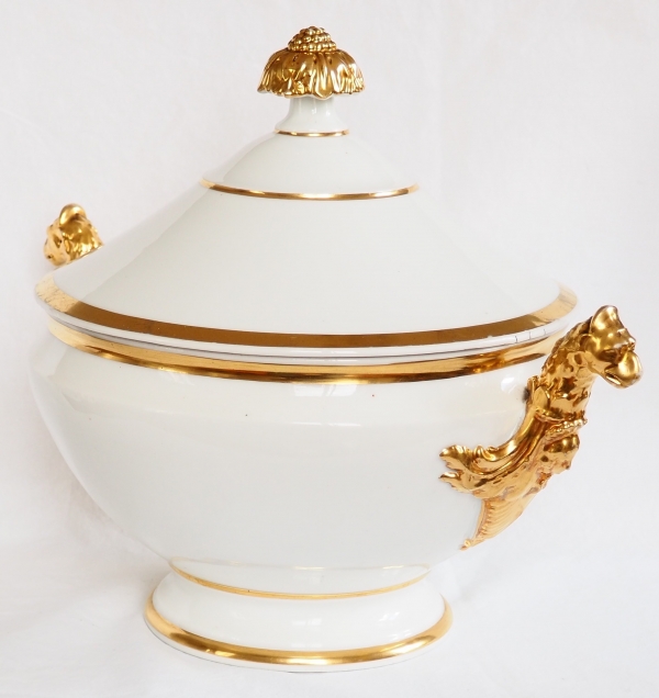 Empire Paris porcelain soup tureen, early 19th century