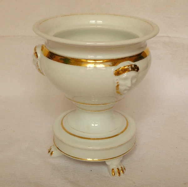 Cache-pot Empire en porcelaine de Paris dorée d'époque Restauration, vers 1820