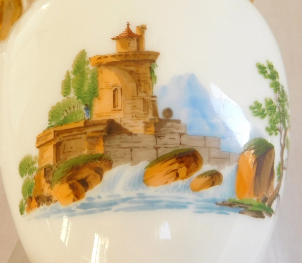 19th century Paris porcelain sugar pot, Italian landscapes and fine gold gilt - circa 1820