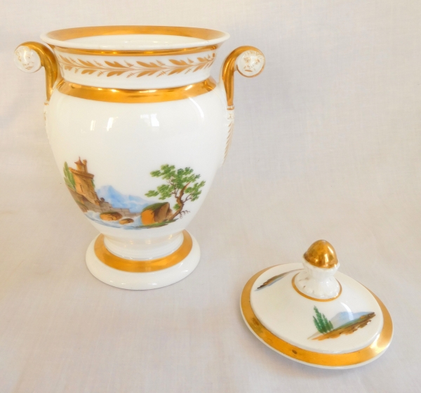 19th century Paris porcelain sugar pot, Italian landscapes and fine gold gilt - circa 1820