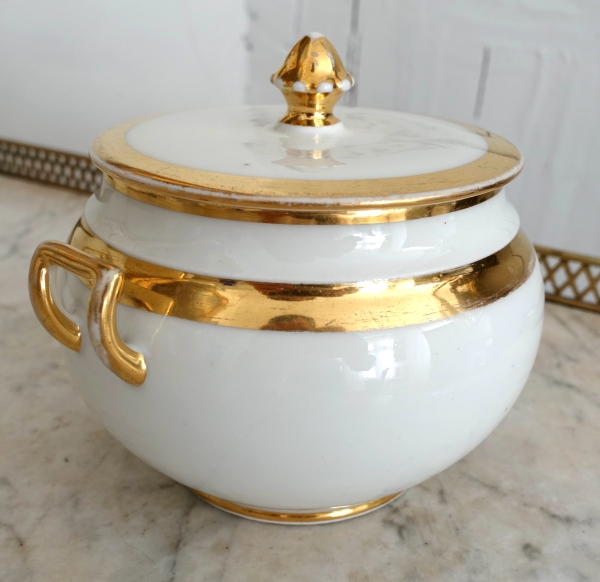 Sucrier d'époque Empire en porcelaine de Paris attribué à la Manufacture Schoelcher