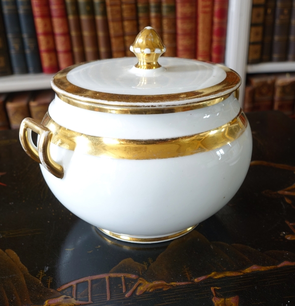Sucrier d'époque Empire en porcelaine de Paris attribué à la Manufacture Schoelcher