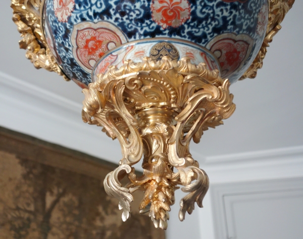 Imari porcelain and ormolu chandelier - Chateau de Verteuil / de La Rochefoucauld - 19th century