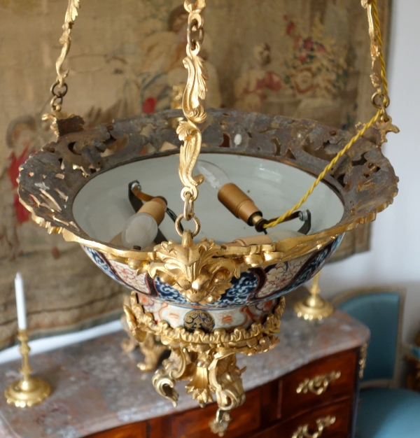 Imari porcelain and ormolu chandelier - Chateau de Verteuil / de La Rochefoucauld - 19th century