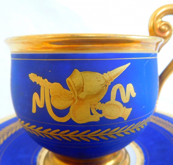 Paris porcelain blue coffee cup enhanced with fine gold, 19th century
