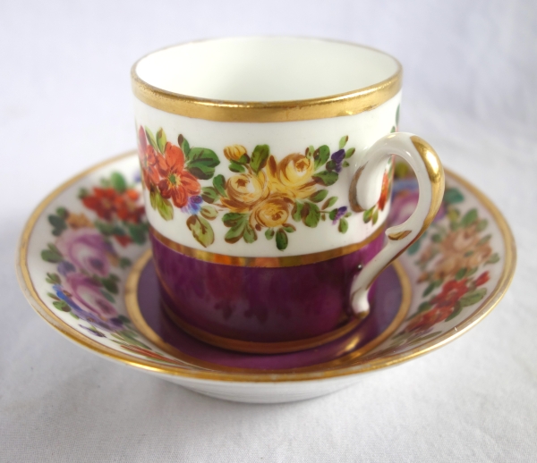 Tasse à café litron en porcelaine polychrome et dorée, porcelaine de Paris vers 1820