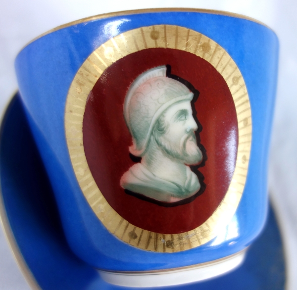 Large Paris porcelain coffee cup or chocolate cup, 19th century circa 1850