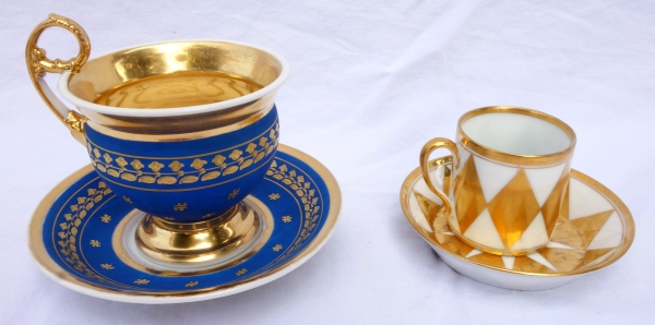 Large cup and its saucer, Paris porcelain - blue coloured biscuit enhanced with fine gold, 19th century