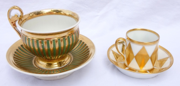 Large Paris porcelain breakfast cup gilt with fine gold, early 19th century circa 1830