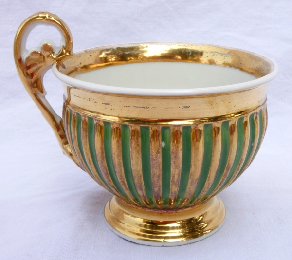 Large Paris porcelain breakfast cup gilt with fine gold, early 19th century circa 1830