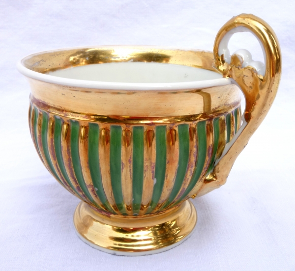 Large Paris porcelain breakfast cup gilt with fine gold, early 19th century circa 1830